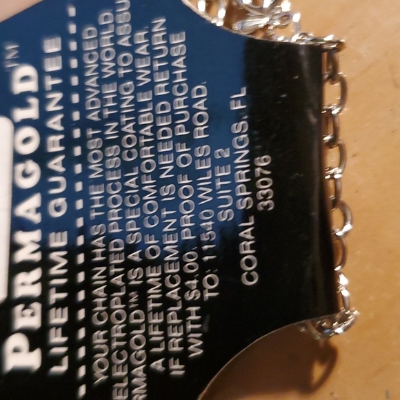 Disney Mickie mouse outline with pink stones NWT - Picture 4 of 6